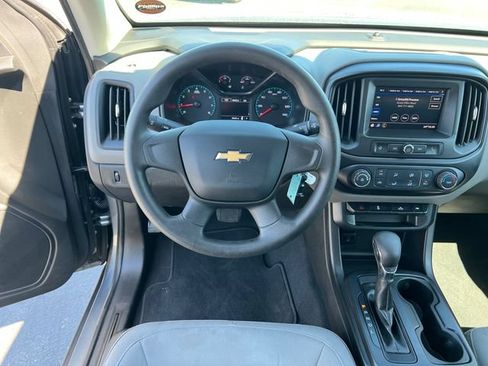 Certified 2022 Chevrolet Colorado W/T RWD image 15