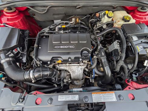 Used 2012 Chevrolet Cruze LT image 17