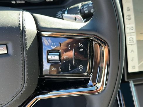 New 2026 Land Rover Range Rover Velar S image 15