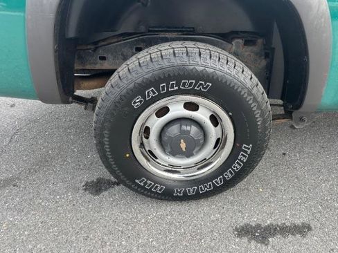 Used 2006 Chevrolet Colorado W/T image 13