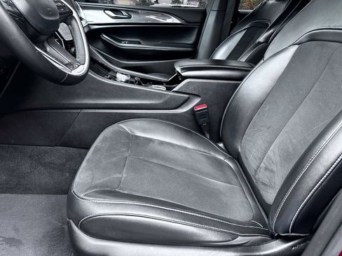 Used 2021 Jeep Grand Cherokee L Laredo image 17