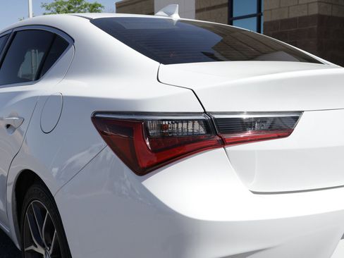 Used 2021 Acura ILX w/ Premium Package FWD image 18