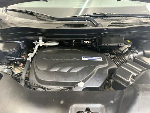 Used 2019 Honda Pilot LX image 37