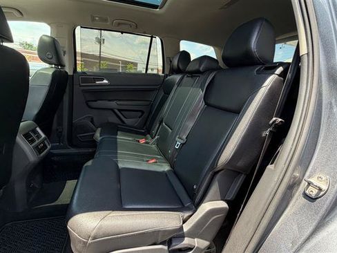 Used 2018 Volkswagen Atlas SEL AWD/4WD image 46