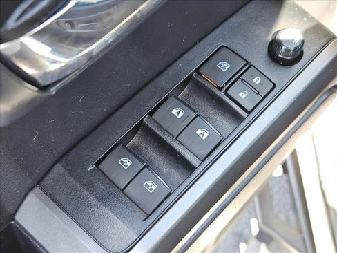 Certified 2023 Toyota Tacoma TRD Off-Road AWD/4WD image 11