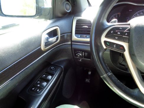 Used 2014 Jeep Grand Cherokee Limited image 23