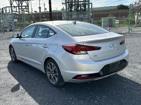 Used 2020 Hyundai Elantra Limited w/ Ultimate Package 03 FWD image 6