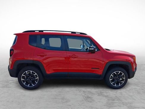 Used 2023 Jeep Renegade Latitude AWD/4WD image 6