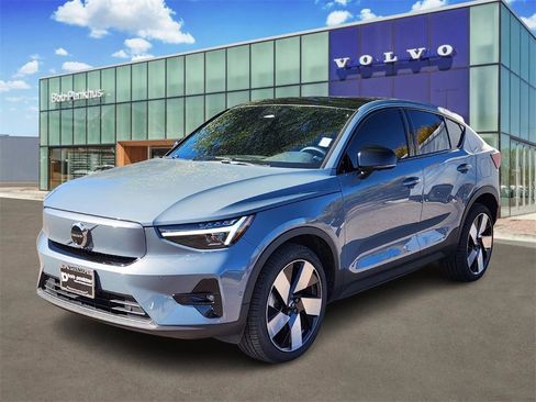 Used 2023 Volvo C40 P8 Recharge Ultimate image 28