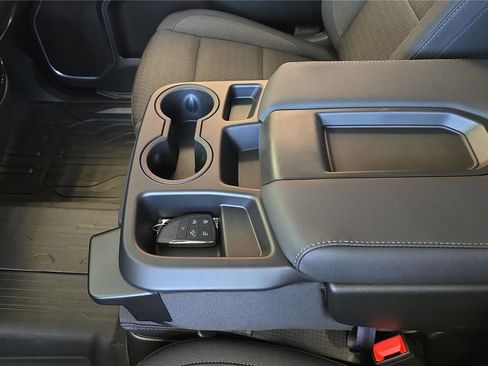 New 2026 GMC Sierra 1500 SLE image 23