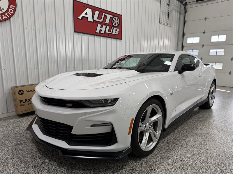 Used 2022 Chevrolet Camaro SS RWD image 2