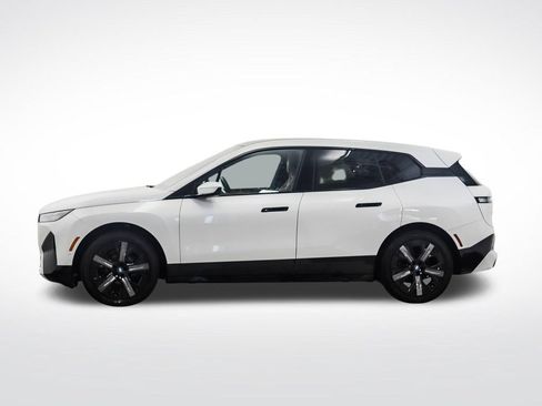 Certified 2024 BMW iX xDrive50 w/ Premium Package AWD/4WD image 2