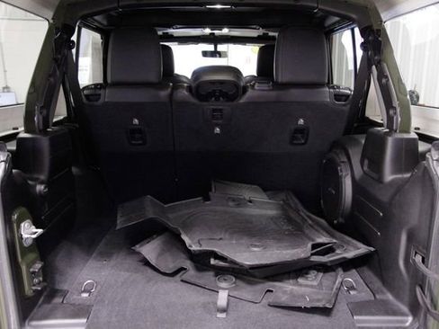 Used 2021 Jeep Wrangler Unlimited Rubicon image 20