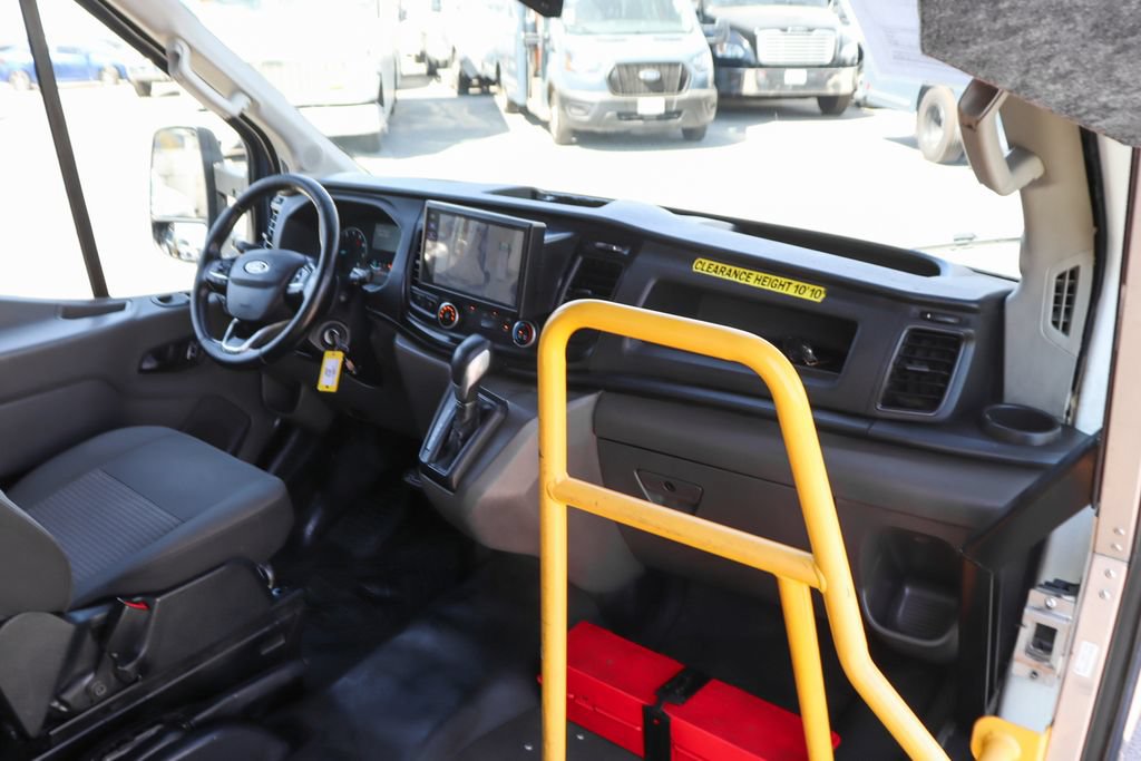 Used 2022 Ford Transit 350 DRW RWD image 31
