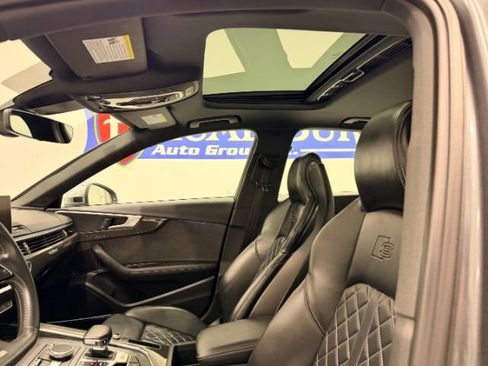 Used 2019 Audi S4 Premium Plus w/ Premium Plus Package AWD/4WD image 28