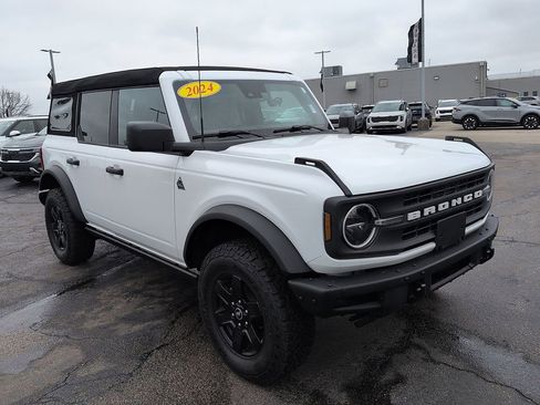 Used 2024 Ford Bronco Black Diamond image 1