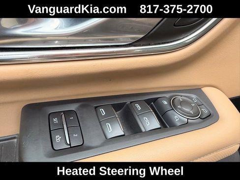 Used 2024 Chevrolet Suburban Premier AWD/4WD image 15