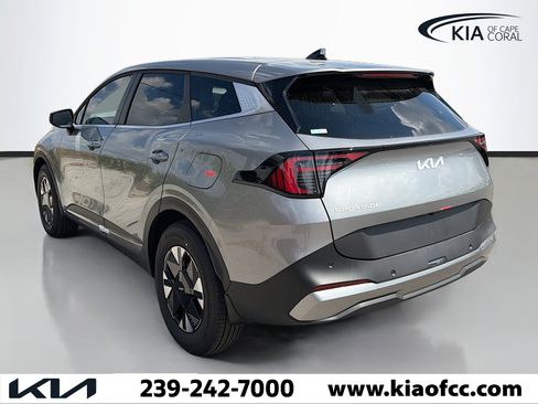 New 2026 Kia Sportage LX image 3