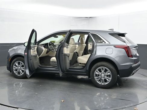 Used 2021 Cadillac XT5 Premium Luxury w/ LPO, Floor Liner Package AWD/4WD image 57