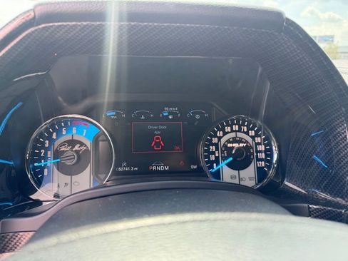 Used 2019 Ford F150 Lariat w/ Equipment Group 502A Luxury AWD/4WD image 20