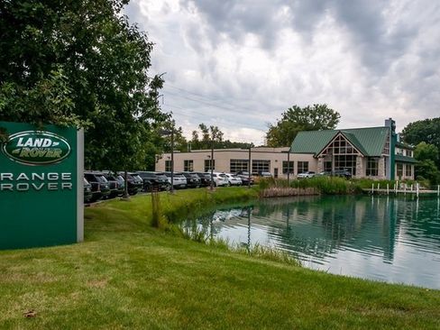 New 2026 Land Rover Range Rover Velar Dynamic SE image 4