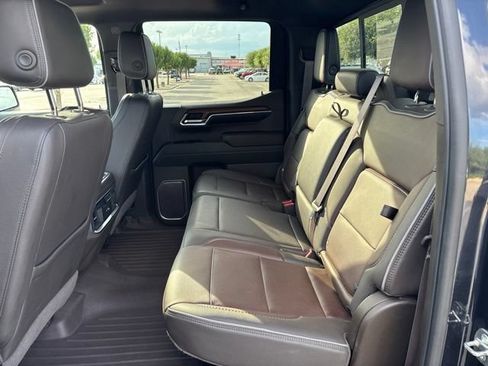 Used 2023 GMC Sierra 1500 Denali w/ Denali Reserve Package AWD/4WD image 11