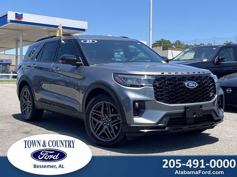 Certified 2025 Ford Explorer ST RWD image 1