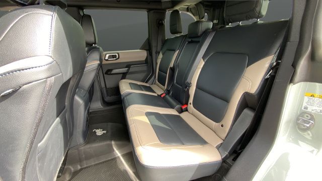 Used 2024 Ford Bronco Wildtrak AWD/4WD image 23