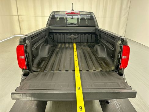 Used 2018 Chevrolet Colorado LT w/ LT Convenience Package image 21