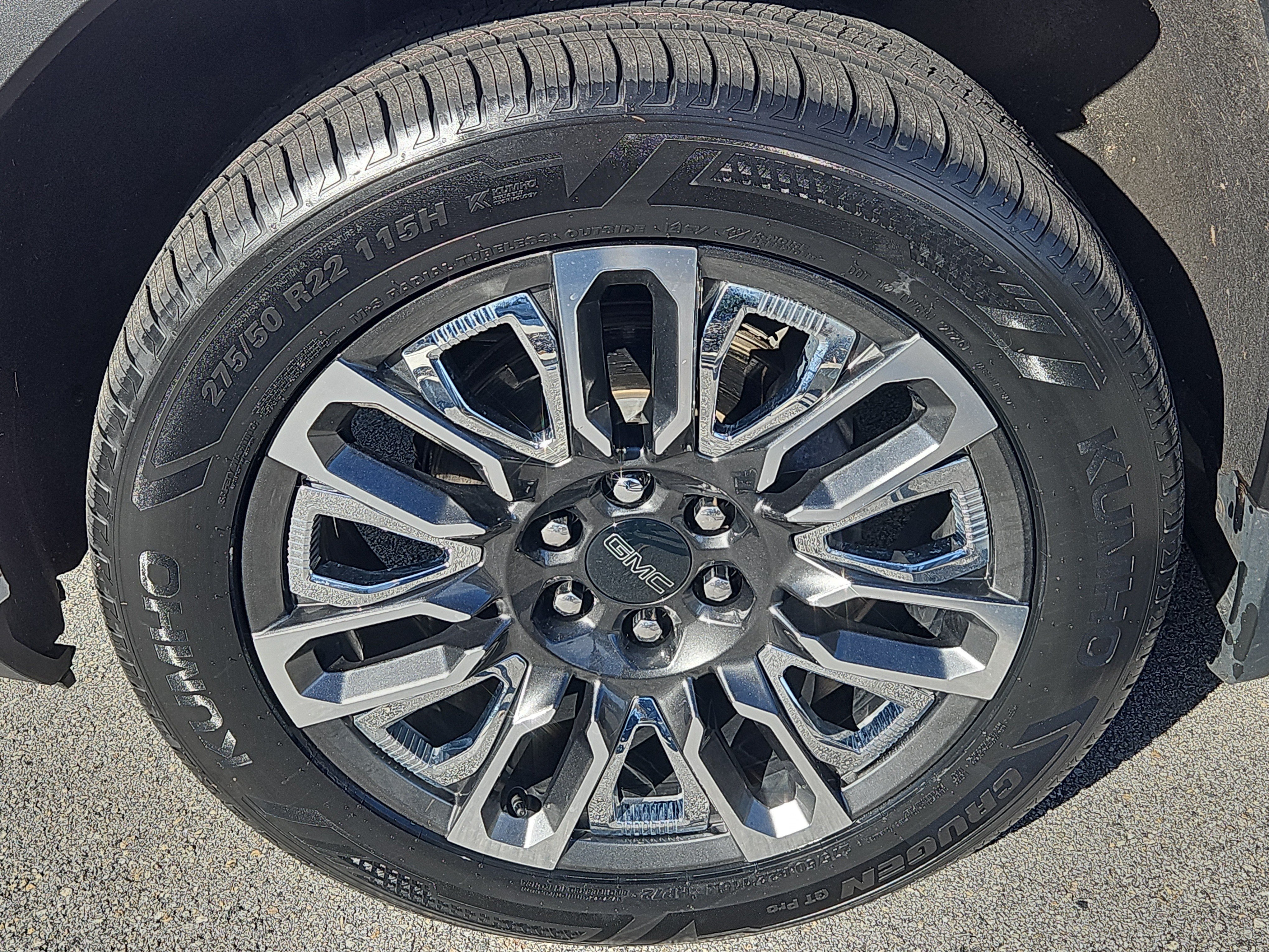 Used 2024 GMC Sierra 1500 Denali Ultimate AWD/4WD image 4