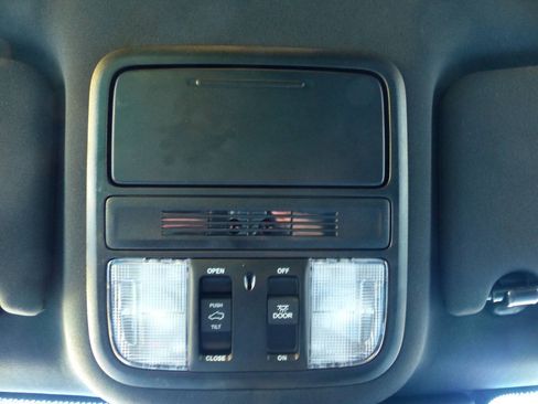 Used 2024 Honda Passport EX-L image 38