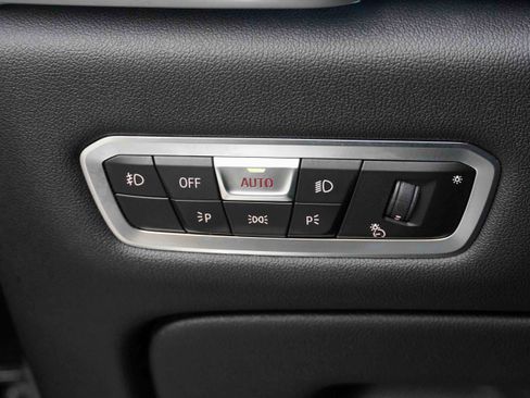 Used 2020 BMW X5 M50i w/ Premium Package image 17