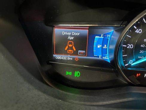 Certified 2019 Ford Explorer Limited w/ Class III Trailer Tow Package AWD/4WD image 20