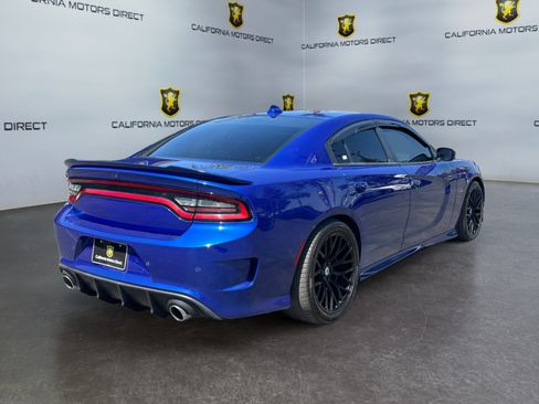 Used 2019 Dodge Charger R/T w/ Plus Group RWD image 5