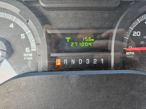 Used 2013 Ford E-350 and Econoline 350 Super Duty w/ Air Conditioning Prep Pkg image 28