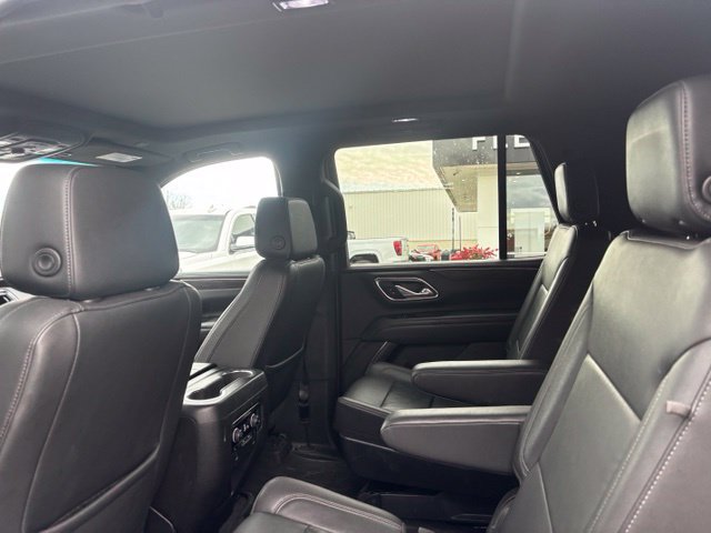 Used 2021 Chevrolet Tahoe Z71 w/ Luxury Package AWD/4WD image 9