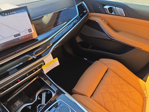 New 2026 BMW X7 xDrive40i image 19