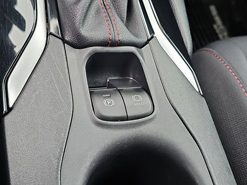 Used 2024 Toyota Corolla Cross AWD Hybrid w/ Moonroof Package image 25