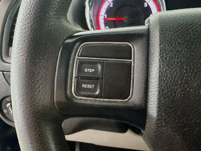 Used 2019 Dodge Grand Caravan SE FWD image 13