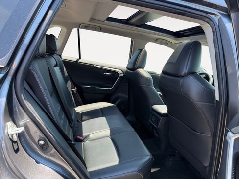 Used 2023 Toyota RAV4 Limited AWD/4WD image 18