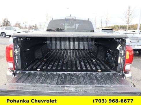 Used 2019 Toyota Tacoma SR5 image 28