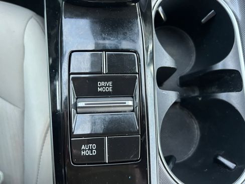 Used 2022 Hyundai Sonata SEL w/ Convenience Package image 22