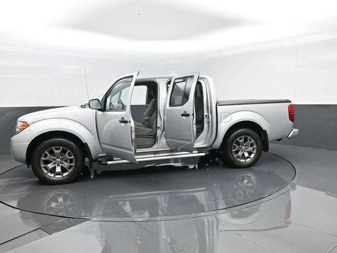 Used 2021 Nissan Frontier SV image 27
