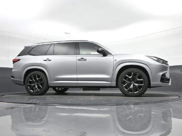 New 2026 Lexus TX 500h AWD image 15