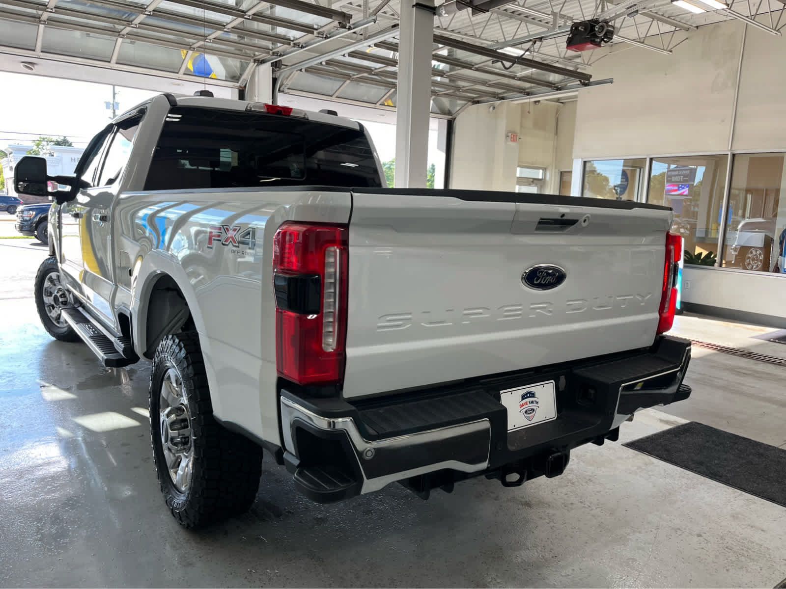 Certified 2023 Ford F350 Lariat w/ Tow Technology Package AWD/4WD image 6