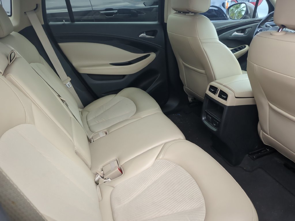 Used 2017 Buick Envision Preferred w/ LPO, Cargo Package FWD image 4
