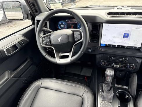 New 2026 Ford Bronco Badlands w/ Sasquatch Package AWD/4WD image 14