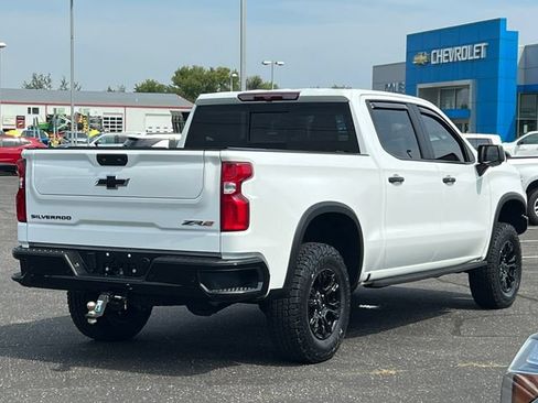 Used 2023 Chevrolet Silverado 1500 ZR2 AWD/4WD image 49