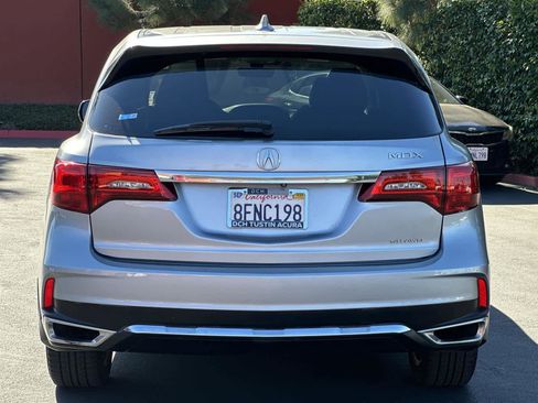 Certified 2018 Acura MDX SH-AWD w/ Technology Package image 5