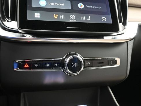 New 2026 Volvo XC90 B6 Plus w/ Protection Package AWD/4WD image 15